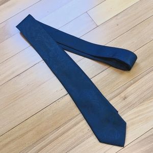 Mens paisley navy tie